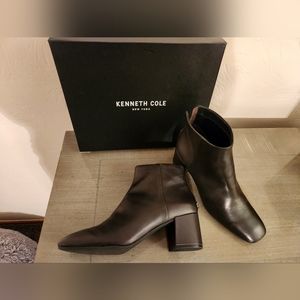 NIB Kenneth Cole Leather Bootie - Size 9